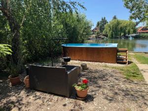 Kis Veréb Körösparti Házikó