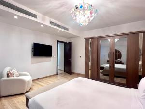 CFC Premium 2BR Apartment- Garden View