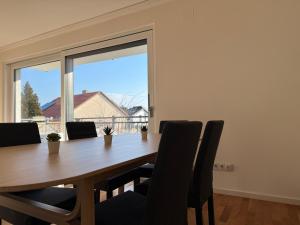 100 m2 Apartment with Balcony & Free Parking