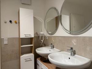 100 m2 Apartment with Balcony & Free Parking