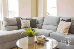 Luxe Ami Ek South Shore GF Apartment by PolkaStays