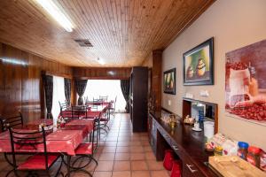 Fancy Yellow Guesthouse