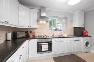 Keel Drive Modern 3-Bedroom, 2-Bathroom Home