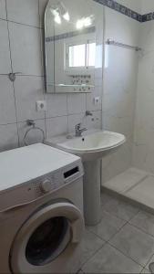 Cozy Private Apartment Calheta