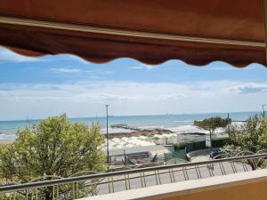 3 rooms amazing sea view beachfront flat BLUE