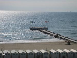 3 rooms amazing sea view beachfront flat BLUE