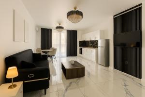 Alezzi Odyssey Pool & Spa Resort