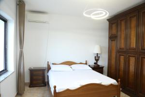 Emerald House Shiroke