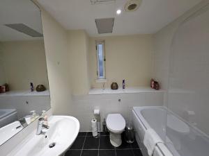 2 bedroom, 4 beds -Grassmarket