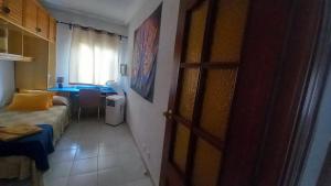 Habitación amplia y cómoda