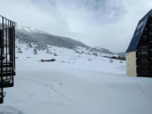 Studio abordable 2 pers, parking, animaux admis - FR-1-445-209