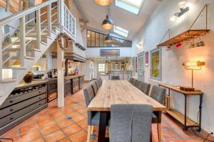 Villa 230 M2 With Garden Lac De Léon And Ocean