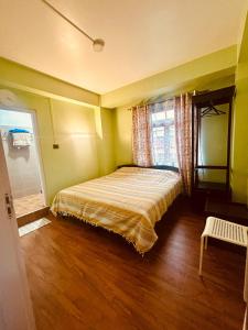 Apple Cherry Pine Green Homestay