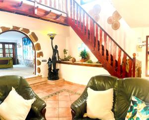 Villa Medinilla with private Pool in Conil