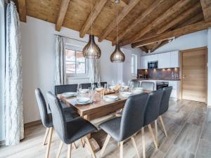 Chalet in Piesendorf near Ski Slopes