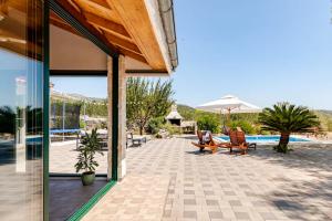 Countryside holiday Home with Pool & Jacuzzi,Dalmatia