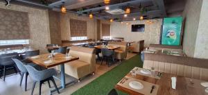 Hotel Amulya Royal Inn