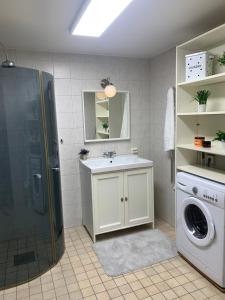 Entire Villa, Five Bedrooms, Holiday Home, Helsingborg