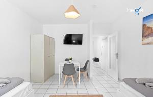 BEGE APARTMENTS WorkWell