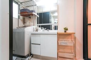 Near Asakusa and Ueno, Spacious 3BR House, Max 8 People