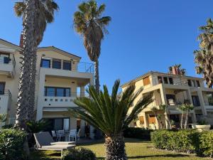 Exceptional beachfront villa Blue Pearl