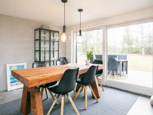 6 person holiday home in Blokhus