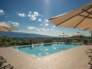 Holiday Home in Tuscany with Pool & BBQ