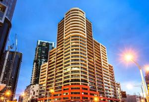 Southbank Sky Retreat by ReadyStay