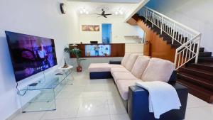 Segambut KL Taman Prima Impian W Fully Air-Con 51200 KL - Ferienhäuser, Kuala Lumpur