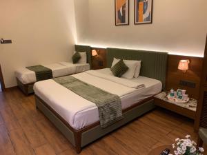 Hotel Shlok Inn