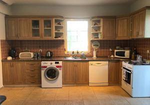 Villa Christing-Cozy Private Villa with Pool in Central Location