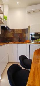 Studio port santa lucia