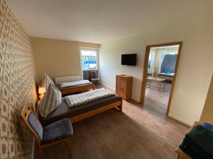 4-ZIMMERWOHNUNG,KÜCHE, INTERNET,PARKPLATZ,EMDEN,IHLOW,AURICh