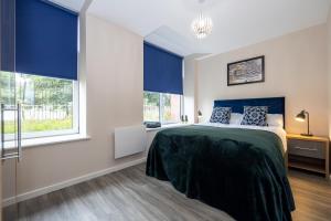 Manchester 1-Bed Apartment Free Parking By AV Hughes Properties