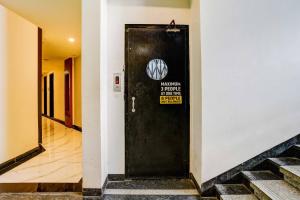 Hotel O Shubham Suites