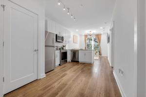 Downtown Atlanta Home Away from Home - 2