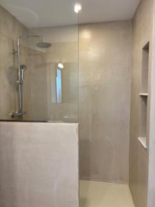 Can Pou, charming village house in Girona