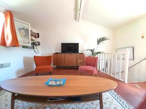 La Cachette centre historique village