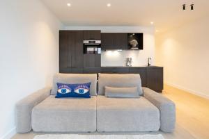 SHWAY - The Second Mates Glance