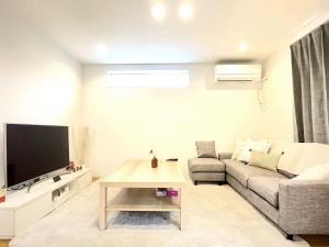 Detached Villa 4LDK Free Parking, 4 min walk to Sengawa Station, Toshima Ward