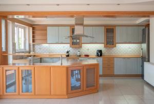 Rethymnian Luxury Seaview Apartment