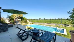 Villa contemporaine avec piscine - Céleste