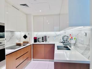 Azure Saadiyat 2BR plus Maids room with Views