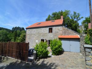 Holiday Home in Falaën near Montaigle Castle