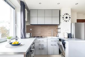 Perfect central spot! by VAYA STAYS