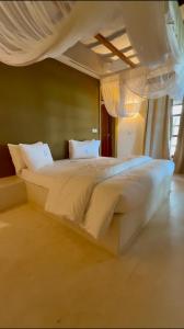 Malindi beachfront 6bedroom