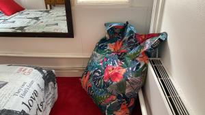 Chambre privative design avec espace salon & cuisine 15 min de Paris