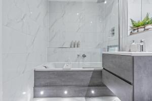 2 BR Luxury Central Apartment Near Colmore Row