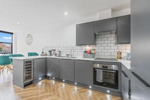 2 BR Luxury Central Apartment Near Colmore Row