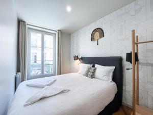 02 - Pretty 4BDR Flat in Paris